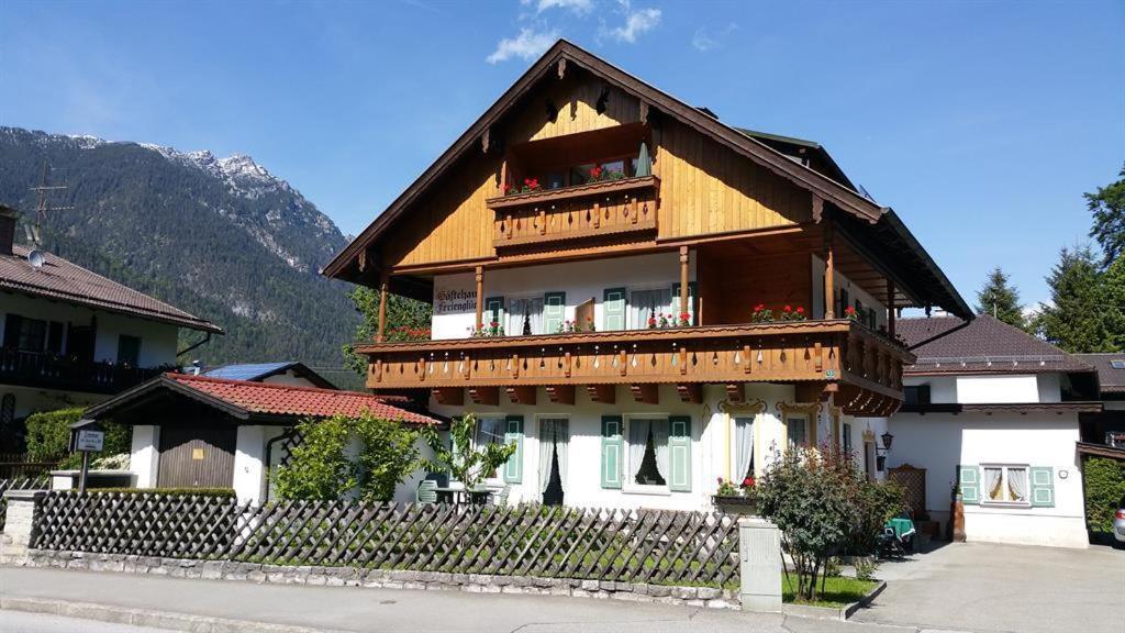 Gaestehaus Ferienglueck 그라이나우 외부 사진